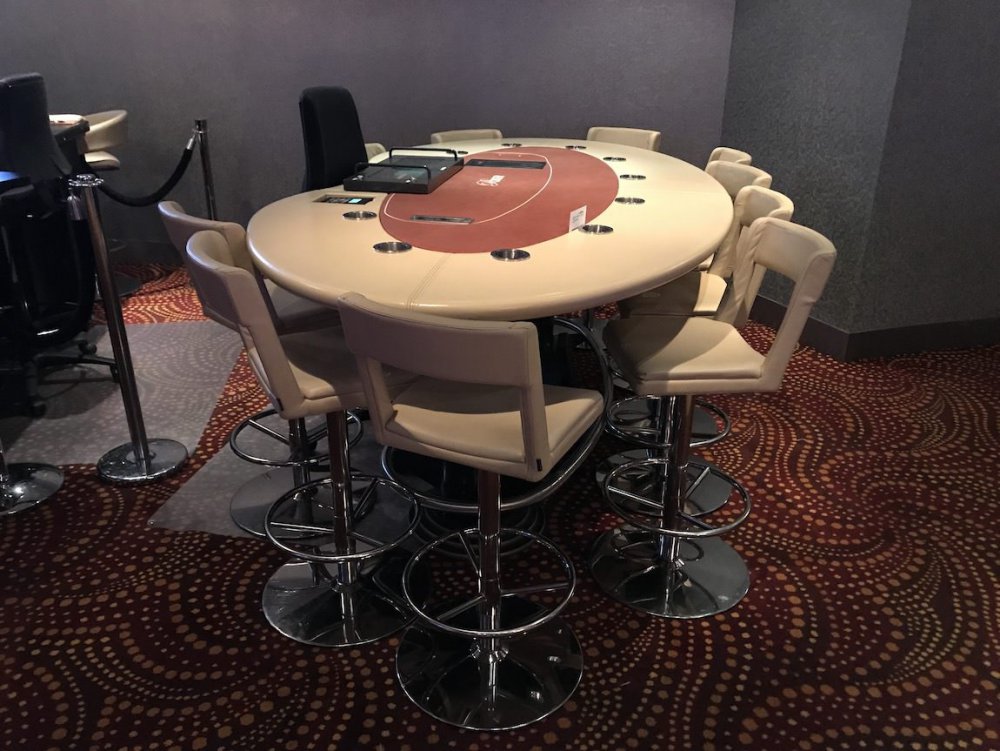 Zandvoort Pokertafel.jpeg