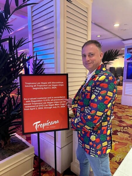 Tropicana dicht las vegas.jpg