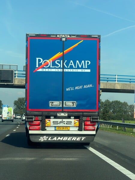 e3af179e-daf3-42d8-b3e7-ab7086af4772.jpg